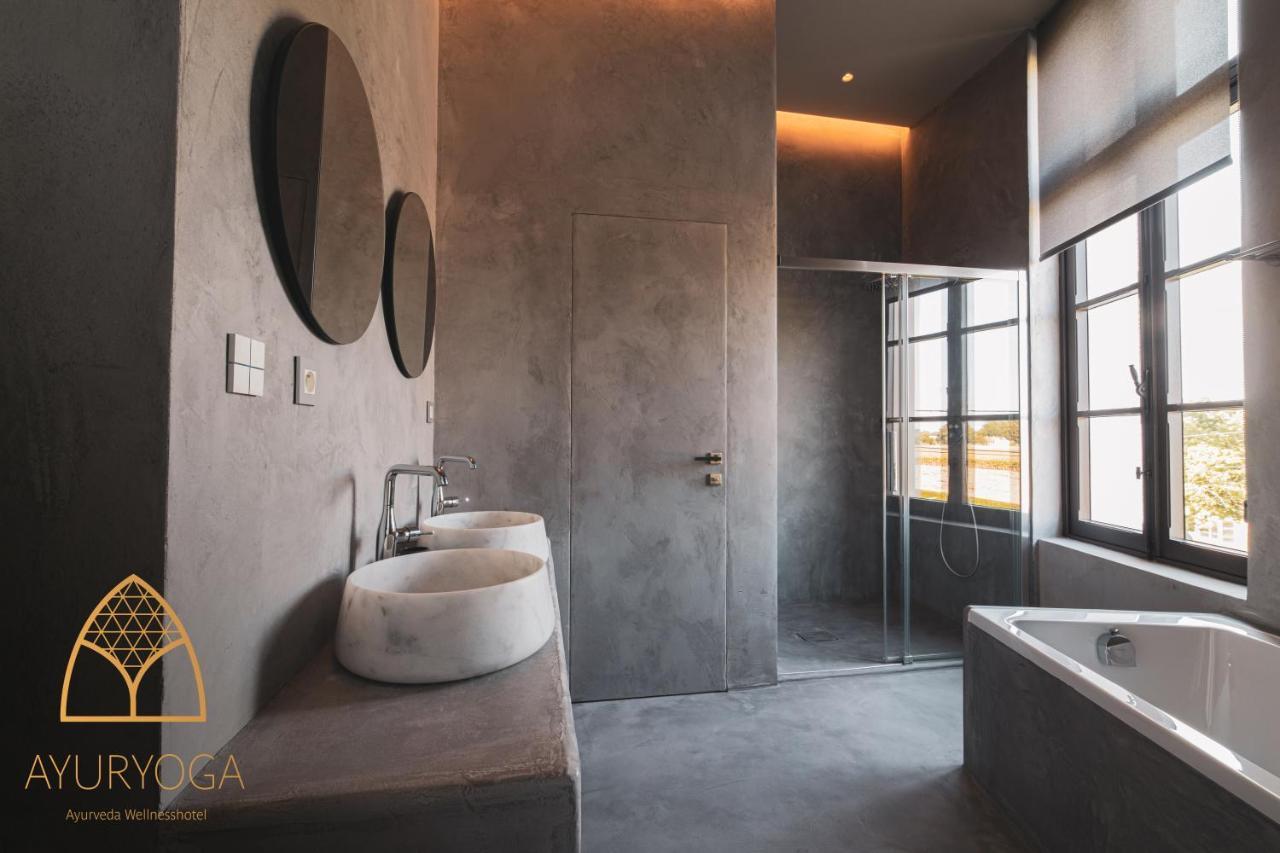 Ayuryoga Wellnesshotel Petegem Exteriör bild
